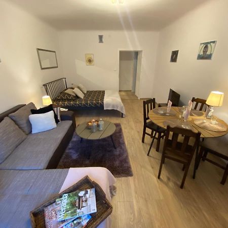 Apartament Arsenal Apartment Warsawa Bagian luar foto
